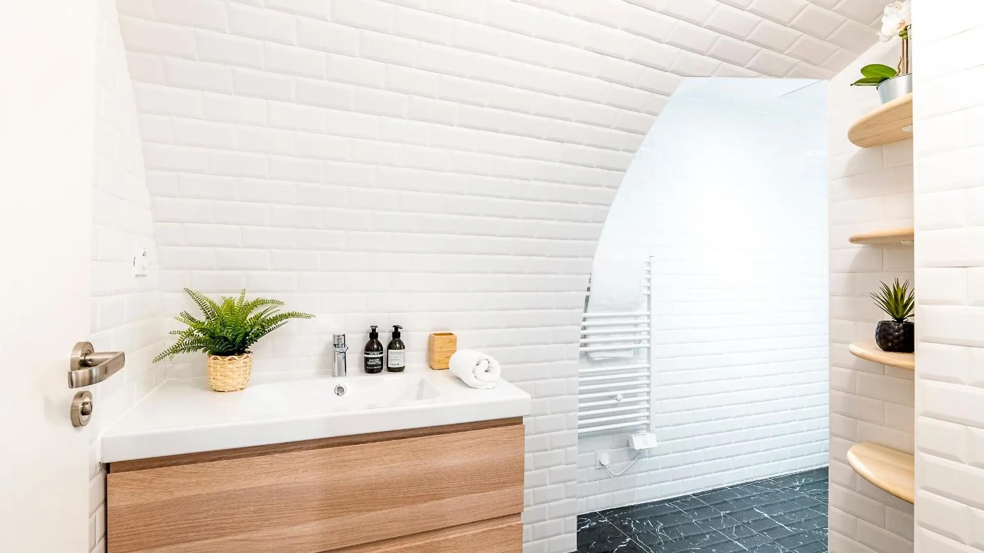 Gembnb Luxury Apartments - Montmorency Parijs 0*,  Frankrijk